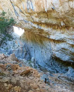 Villaggio di Tiscali e Golfo di Orosei