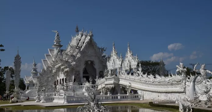 Wat Rong Khun Il Tempio Bianco 1