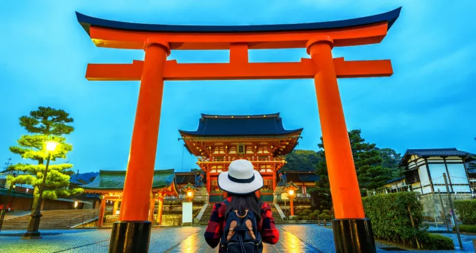 Woman Traveler With Backpack Fushimi Inari Taisha Shrine Kyoto Japan