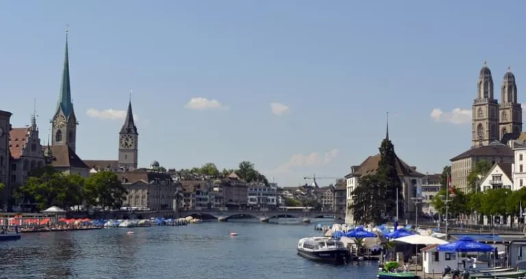 Zurigo Limmat River Acqua