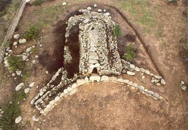 Tombe dei Giganti (Sardegna)