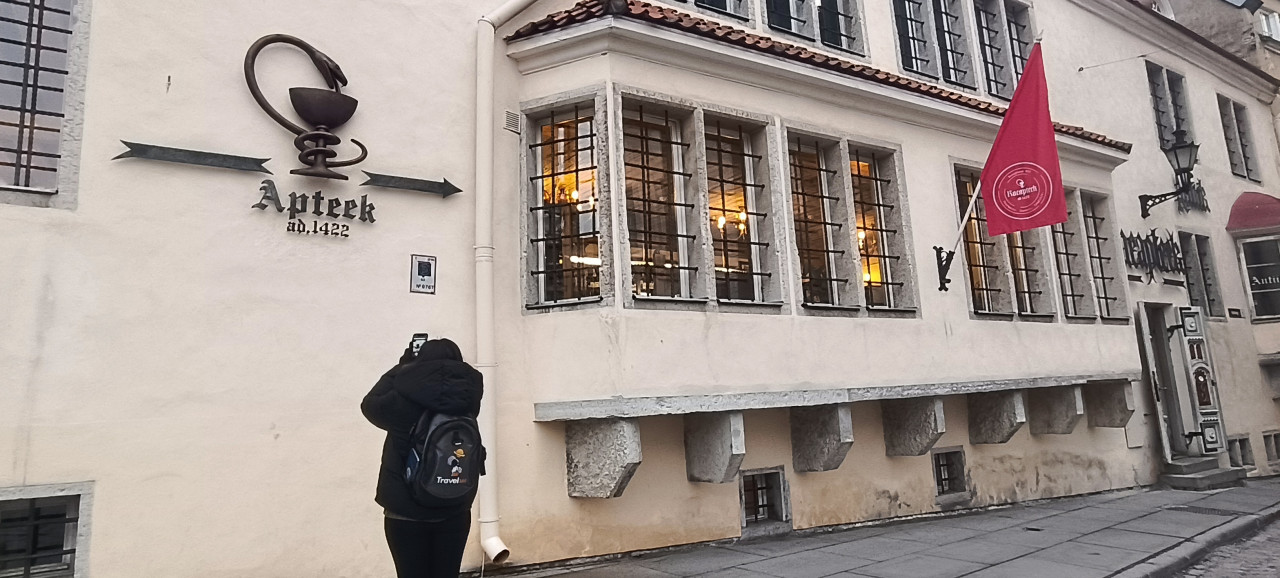 13 farmacia raeapteek o