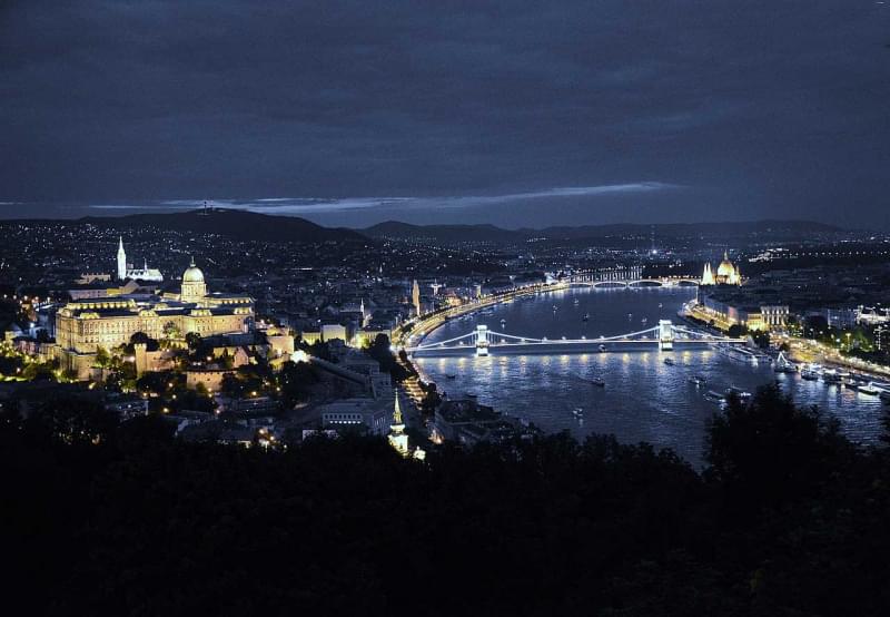 panorama serale su budapest