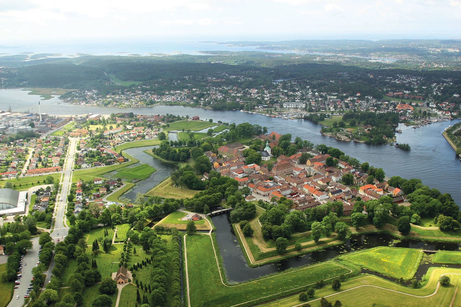 2 10 old town fredrikstad