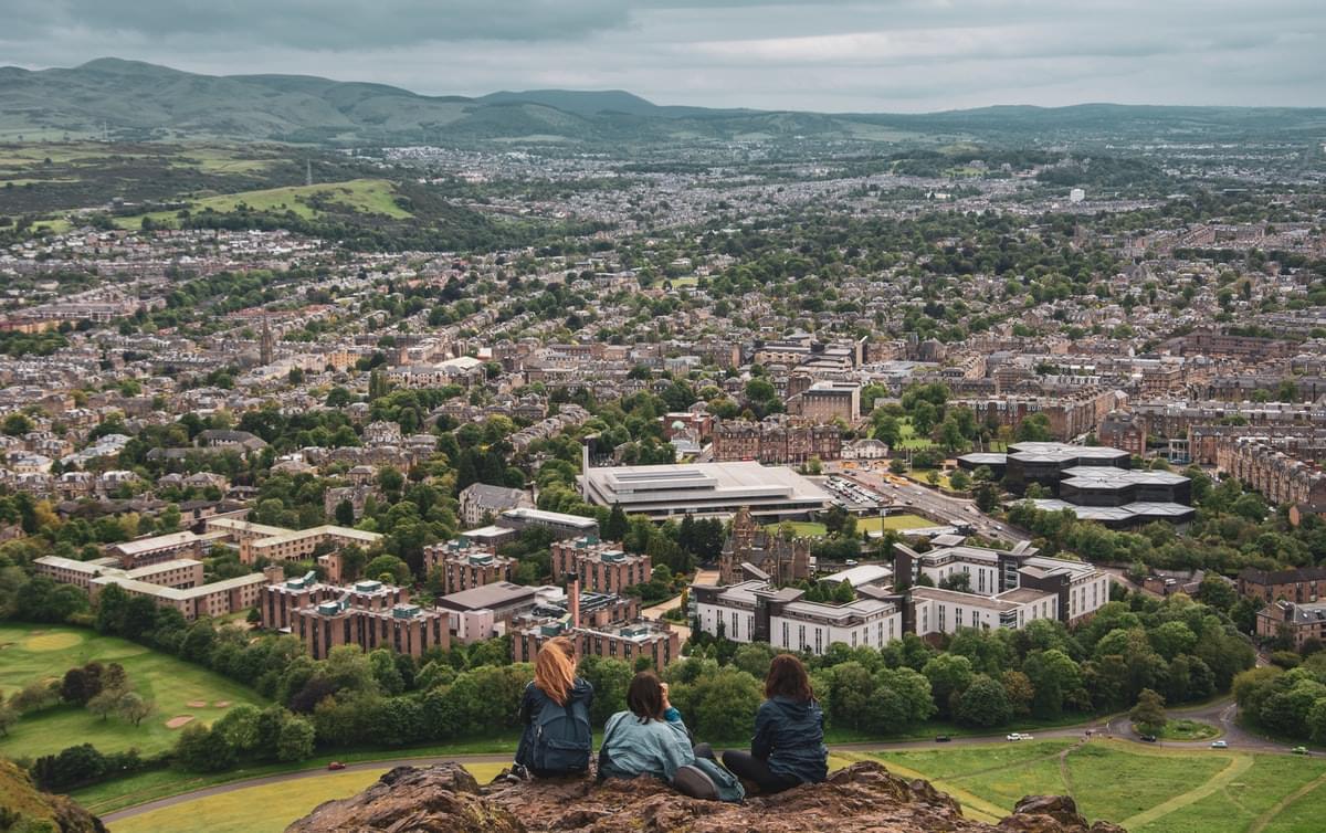 3 friends enjoying the view of