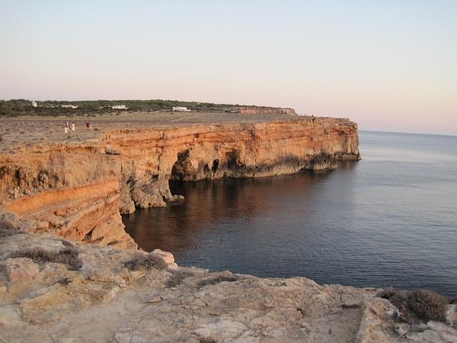 tramonto sulle scogliere formentera