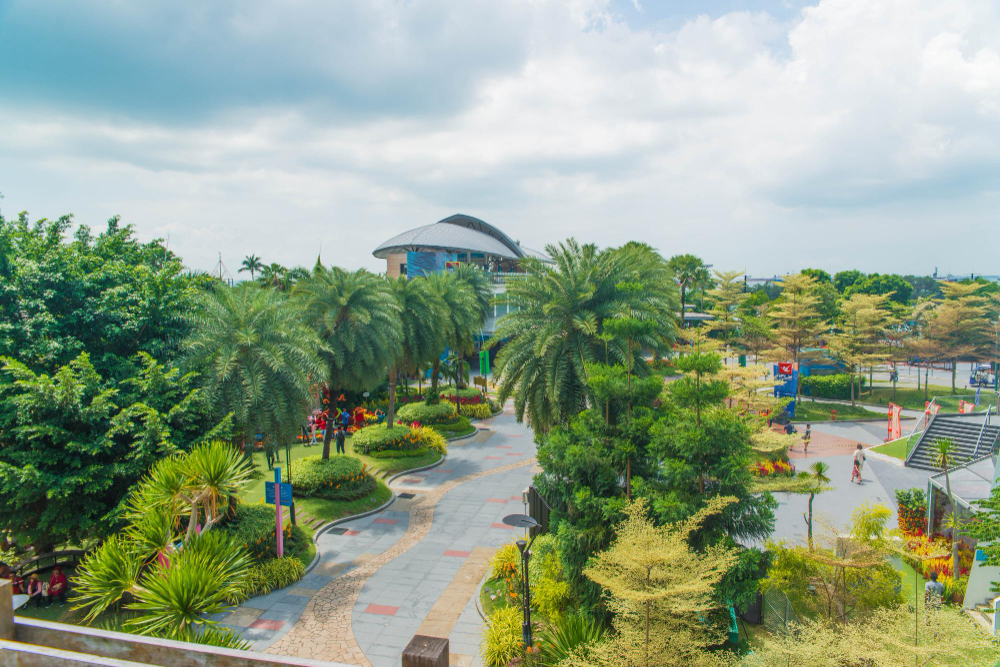 a beautiful view of sentosa islanda located in singapore 1