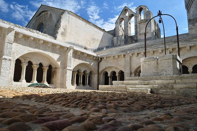 abbaye de montmajour