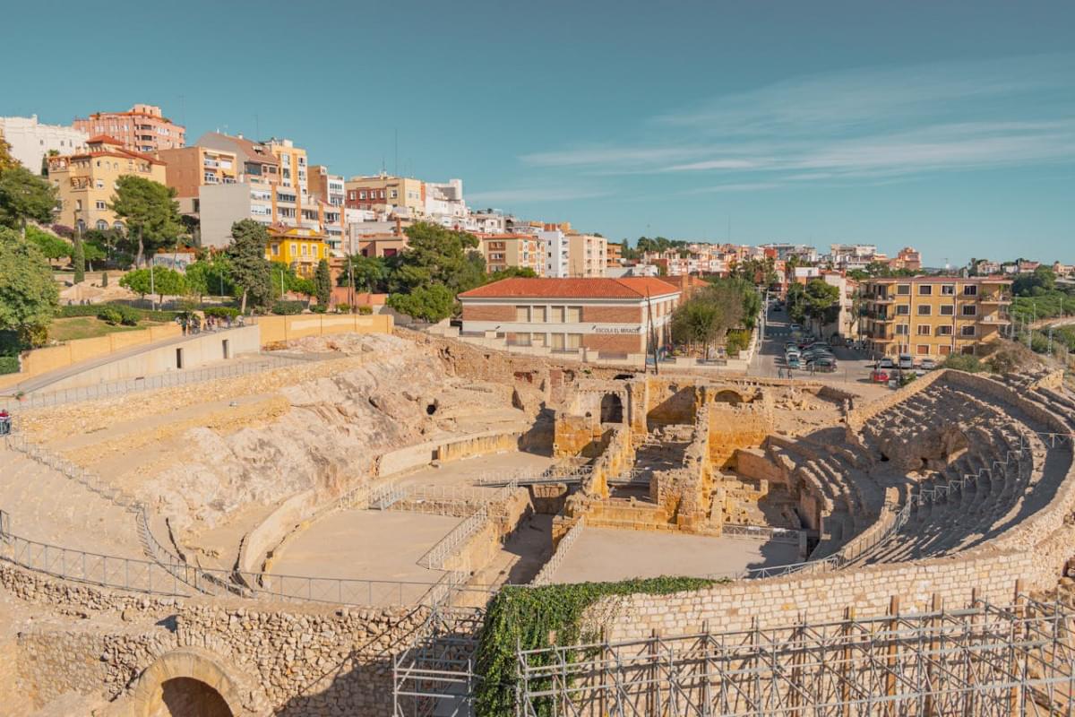 aerial view of a coliseum 1