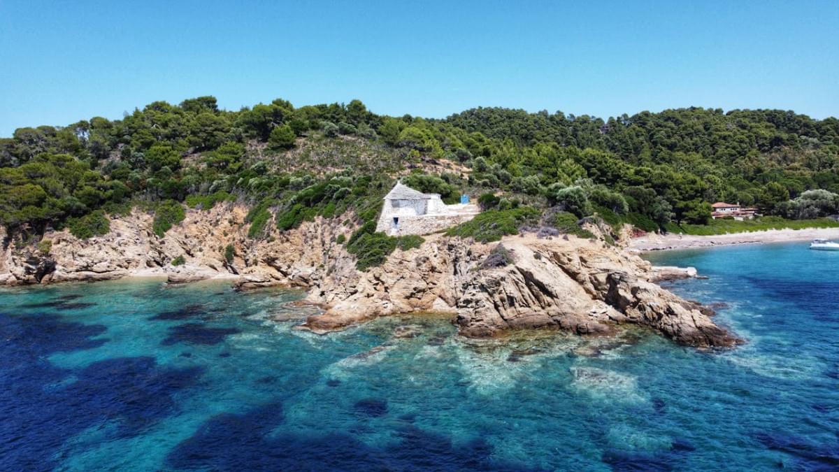 agistros tsougrias island skiathos greece