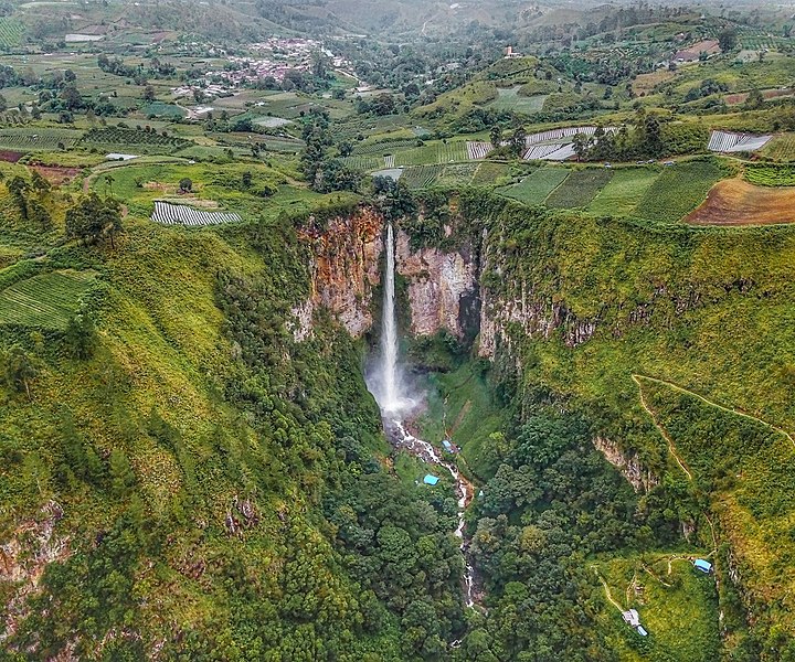 air terjun sipiso piso sumut