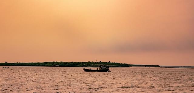 alba fiume gange india