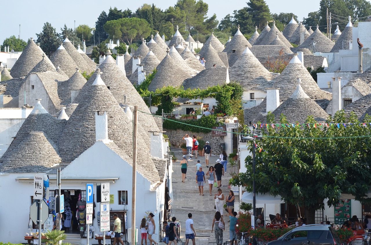 alberobello italia puglia vacanza