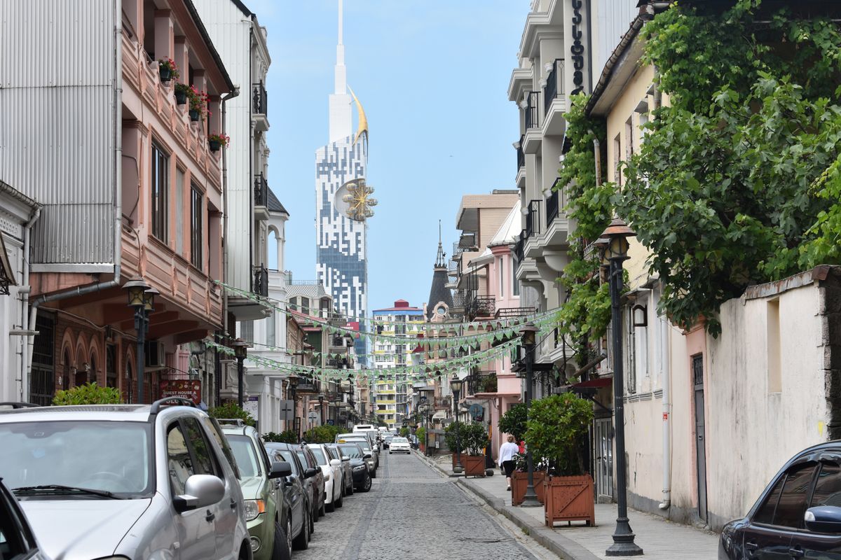 alphabetic tower batumi - foto di abdullah guc