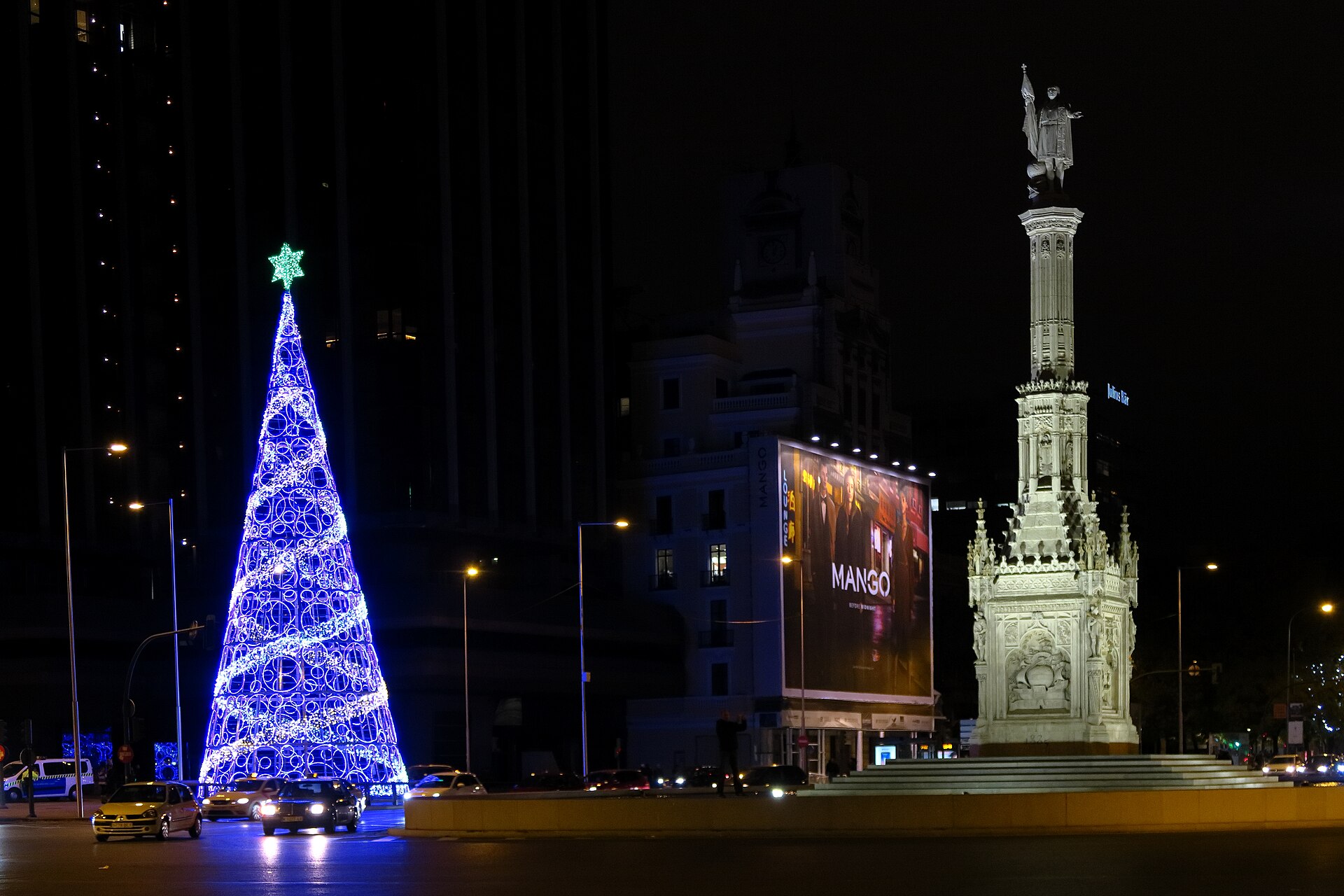 alumbradonavidenoenmadrid2017 arboldenavidadencolon 01