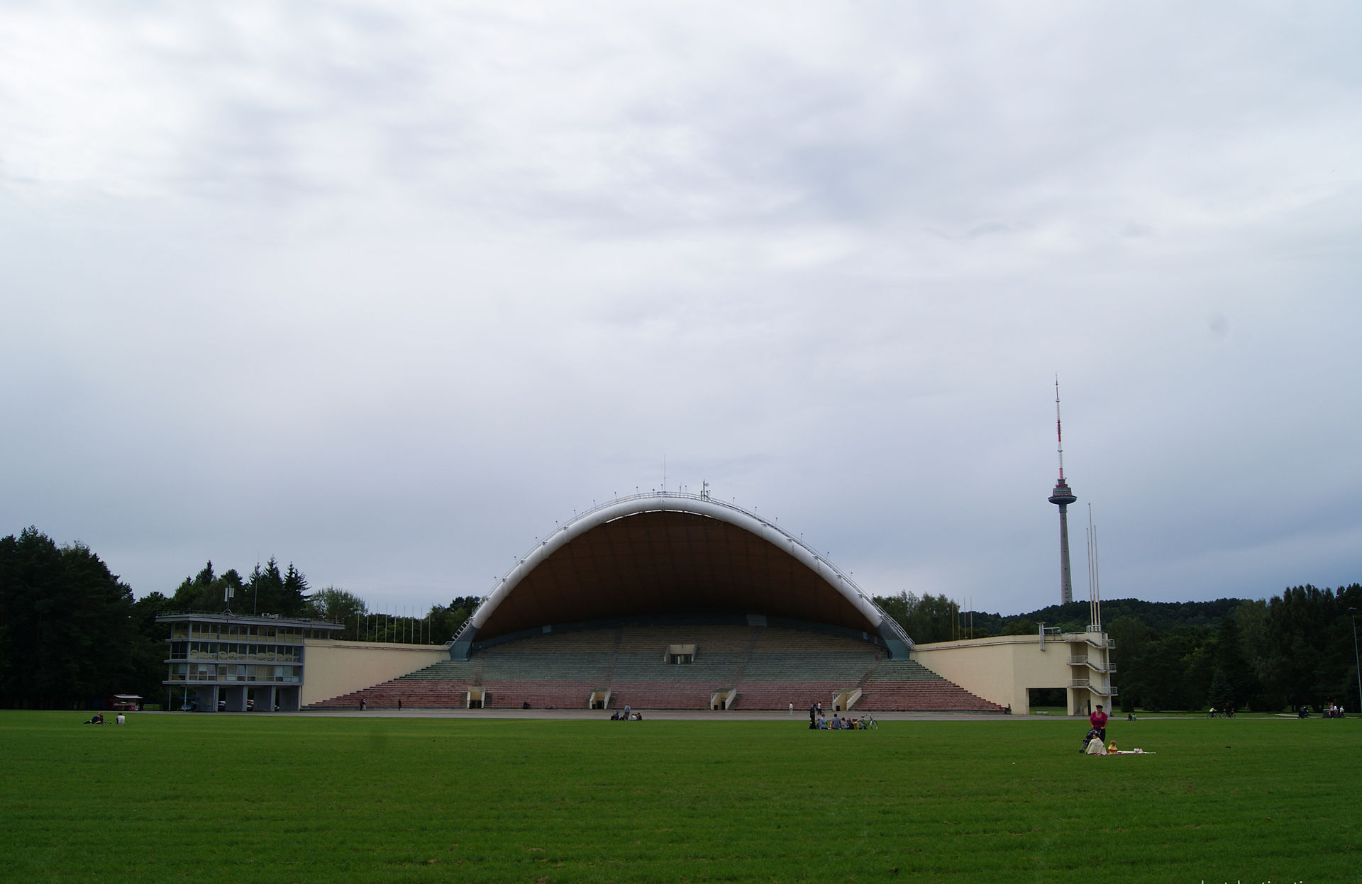 amphitheater in vingis park 7932295190