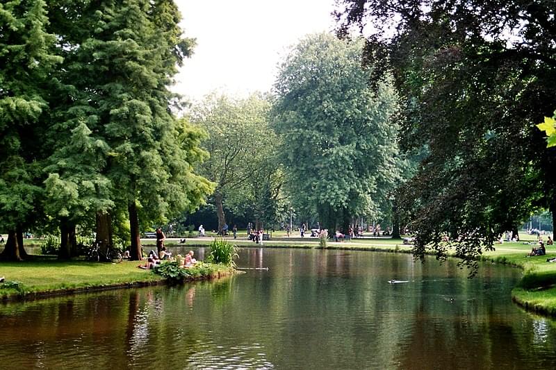 amsterdam vondelpark at the pond 2