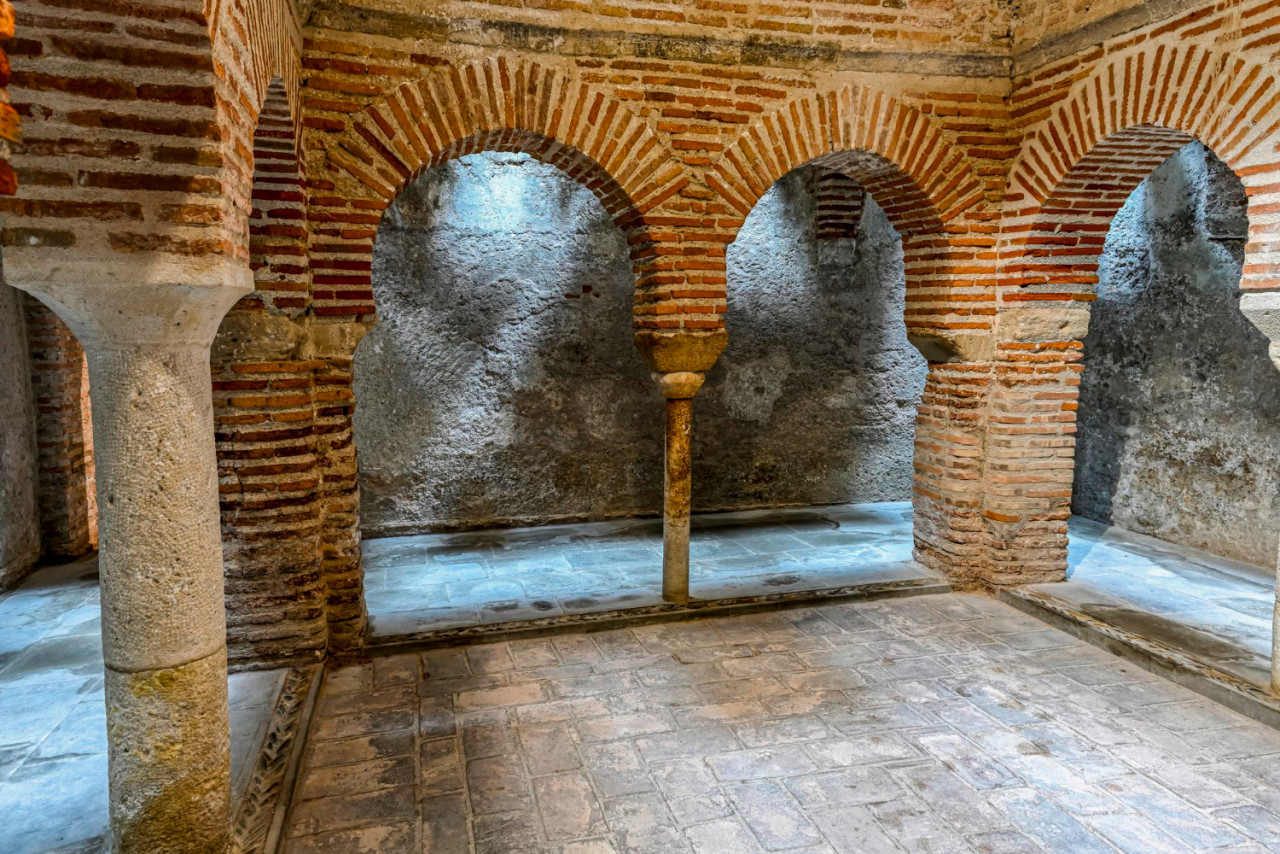 arab baths nasrid architecture kingdom granada