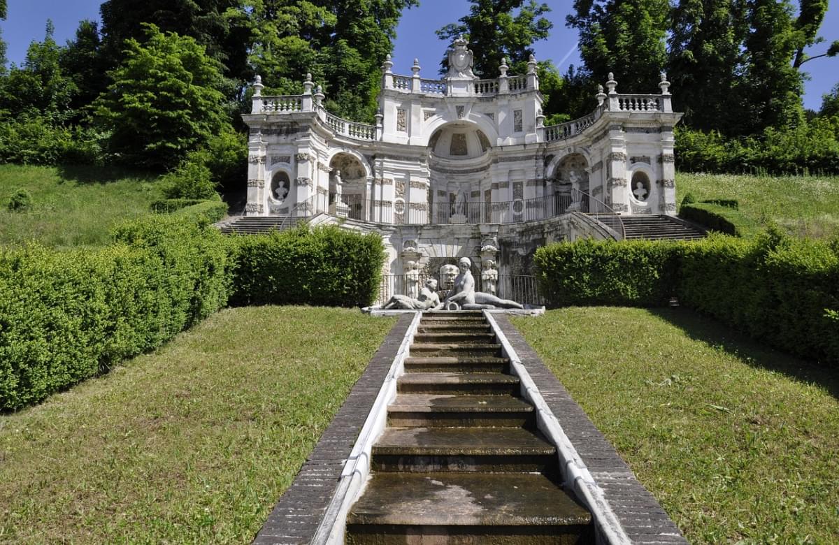 architettura torino statue