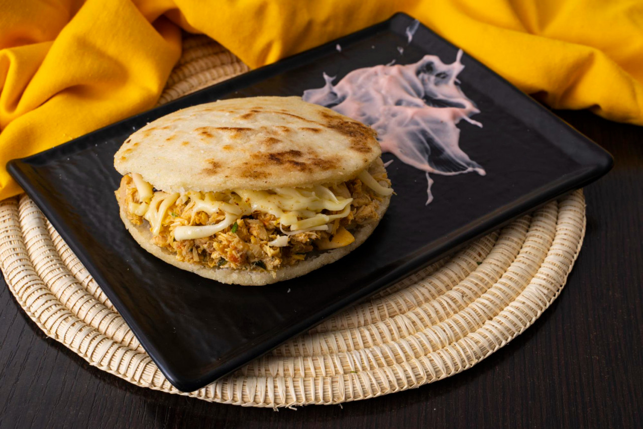 arepa de pollo