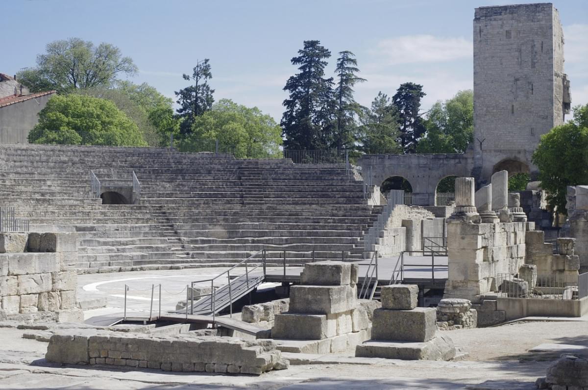 arles resti romano circo colonne 1