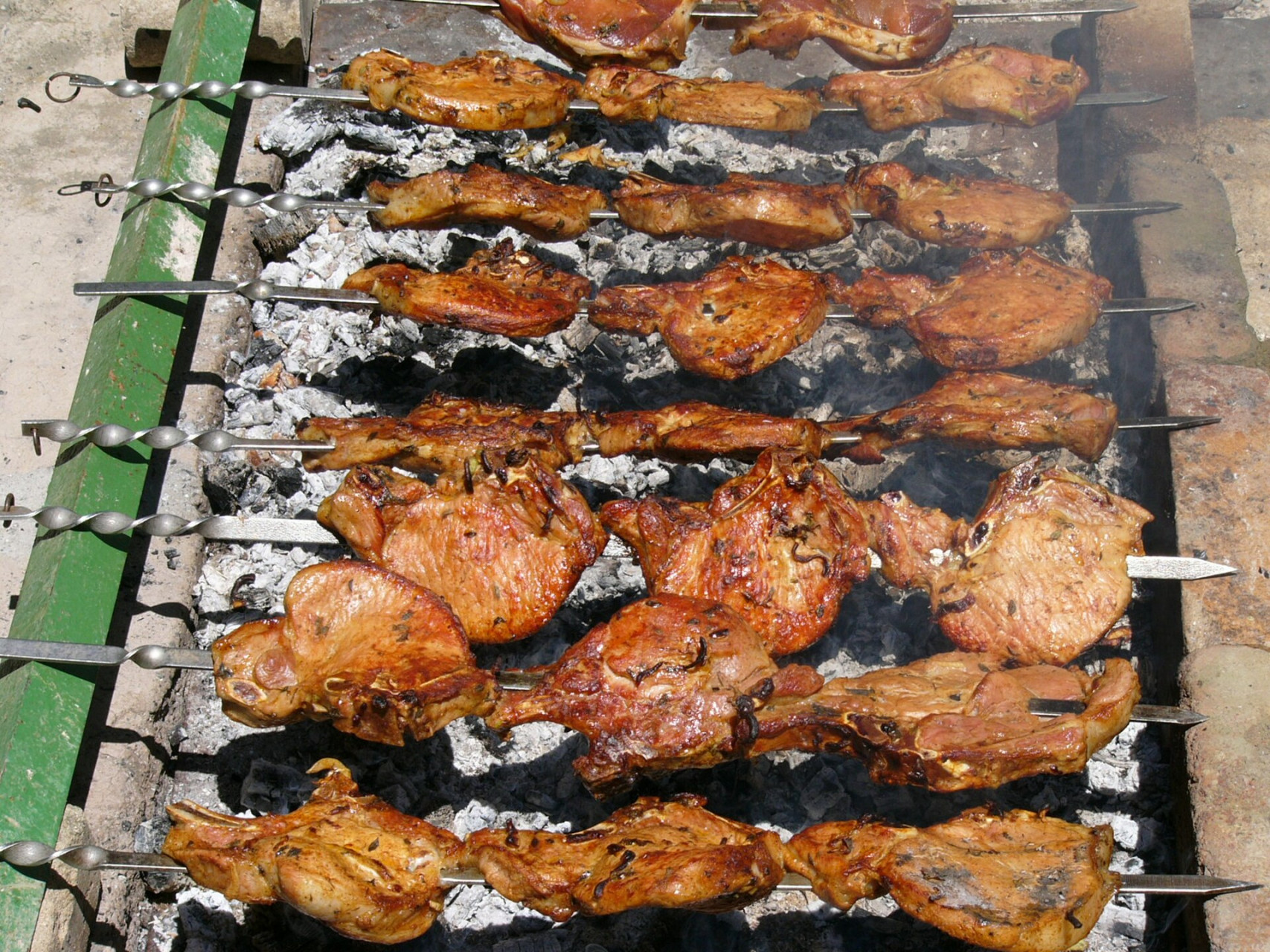 armeniancoolasskhorovats