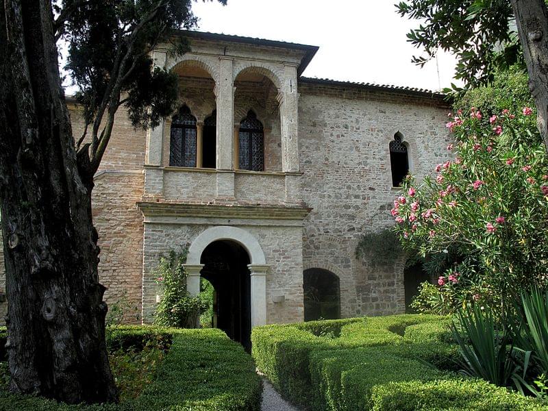 arqua petrarca edificio