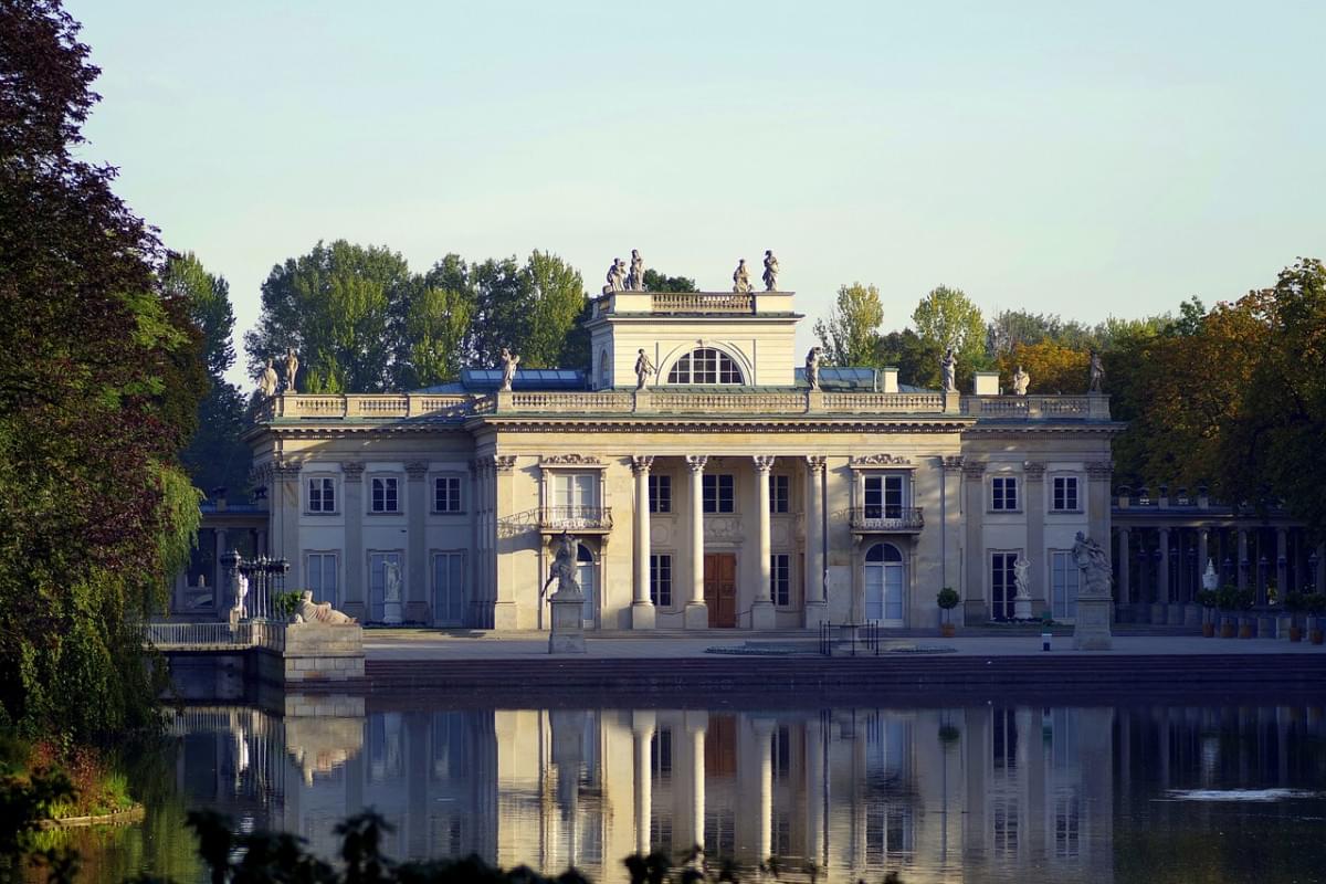 bagno reale varsavia monumento