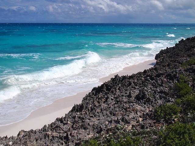 bahamas costa mare onde surf 1