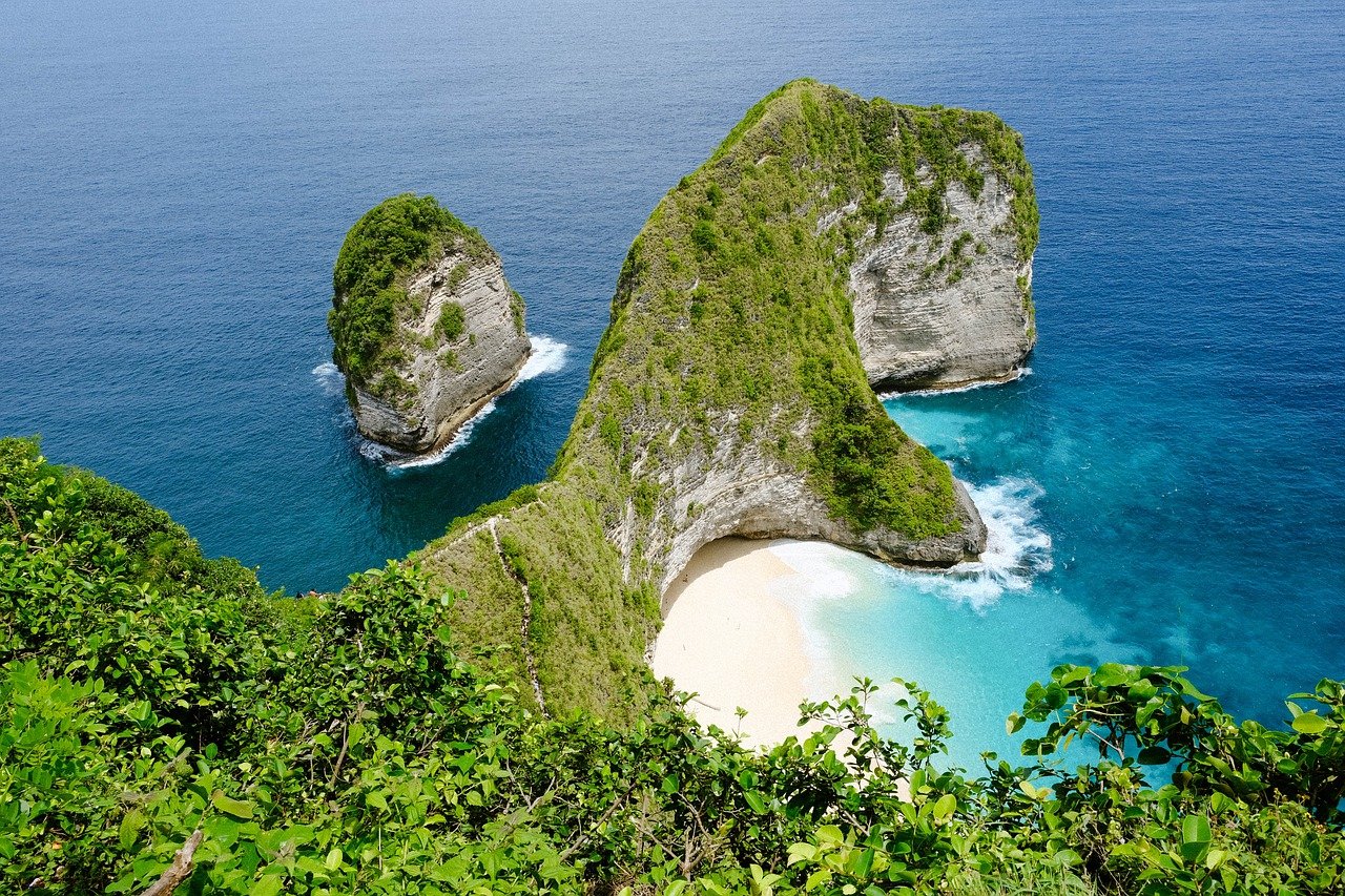bali indonesia kelingking mare