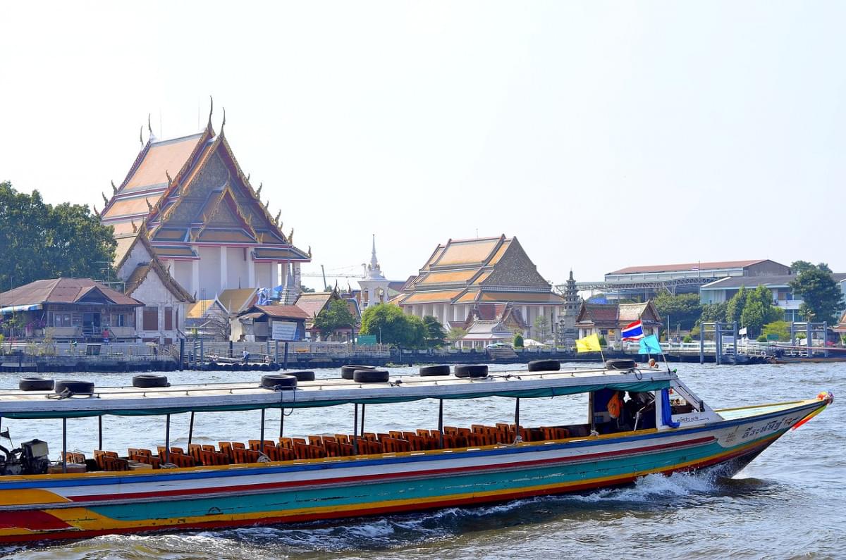 bangkok tailandia barca fiume