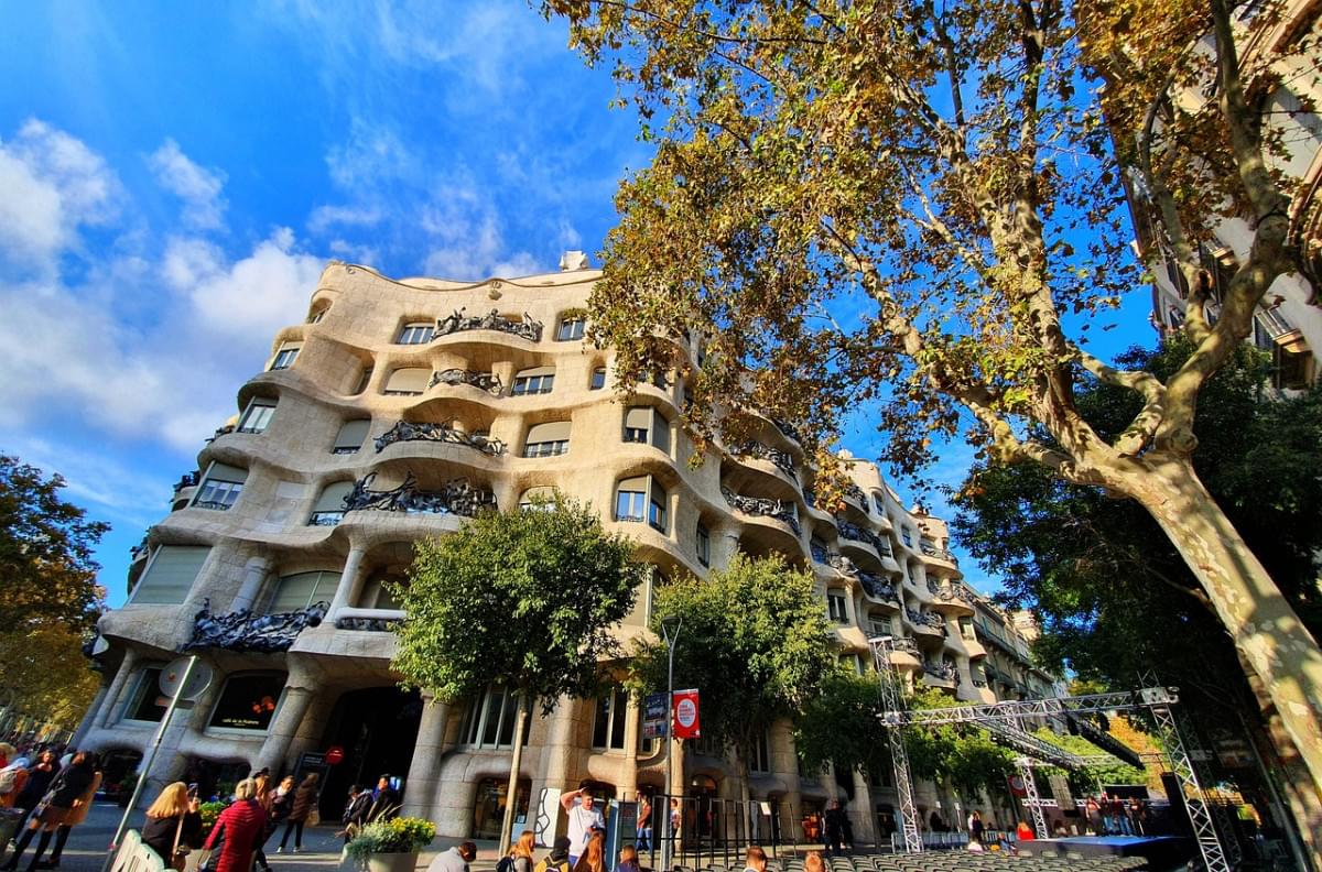 barcellona spagna gaudi casa mila 1