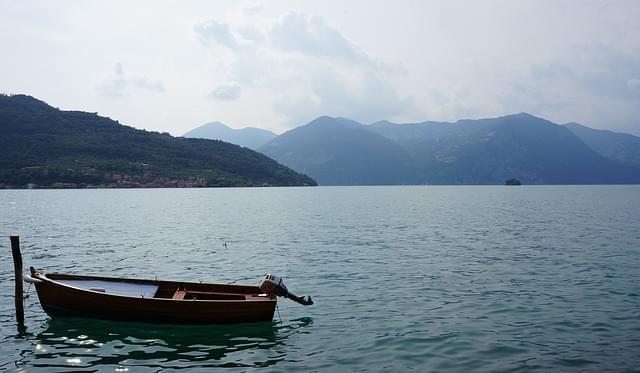 barca barchetta lago iseo 1