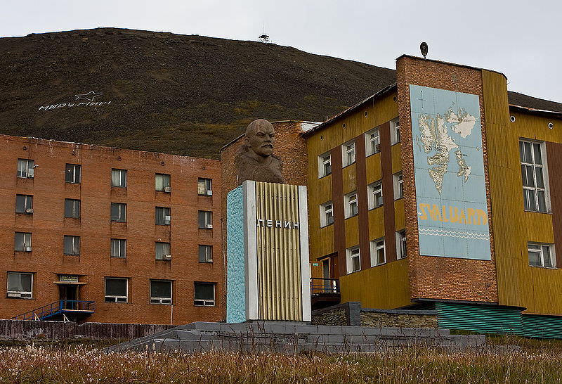 barentsburg lenin svalbard