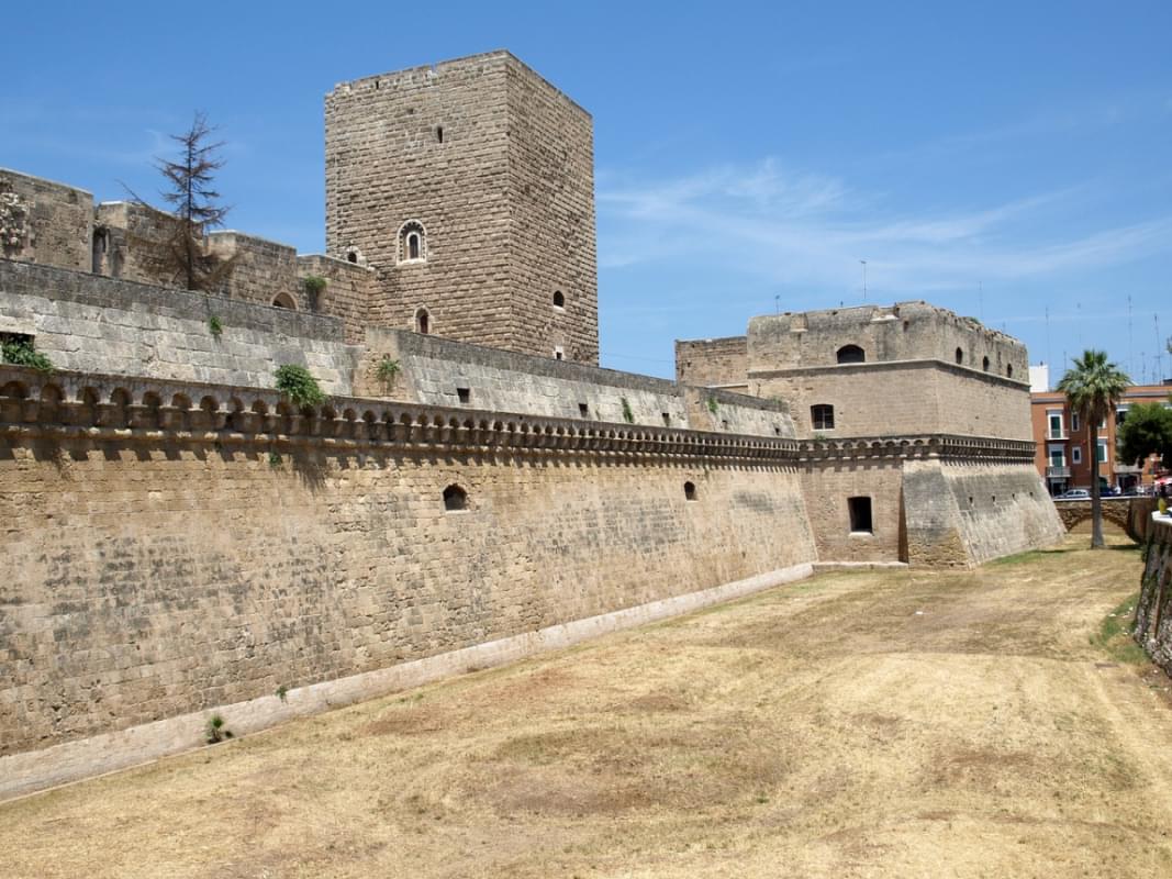 bari italia puglia architettura
