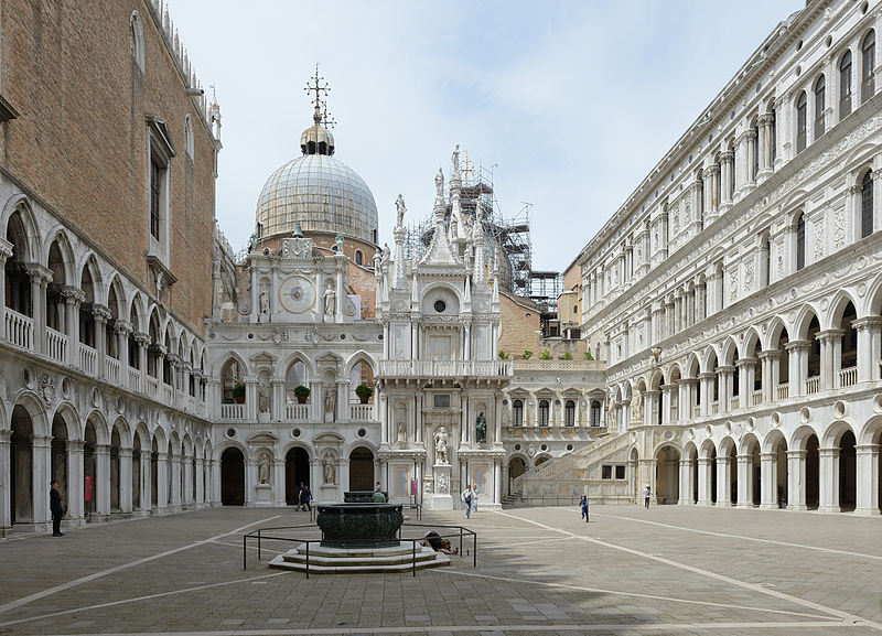 basilica di san marco dal cortile del palazzo ducale venezia