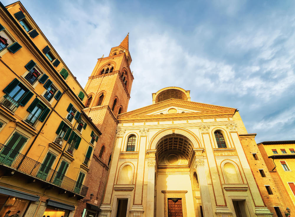 basilica sant andrea mantua lombardia italia