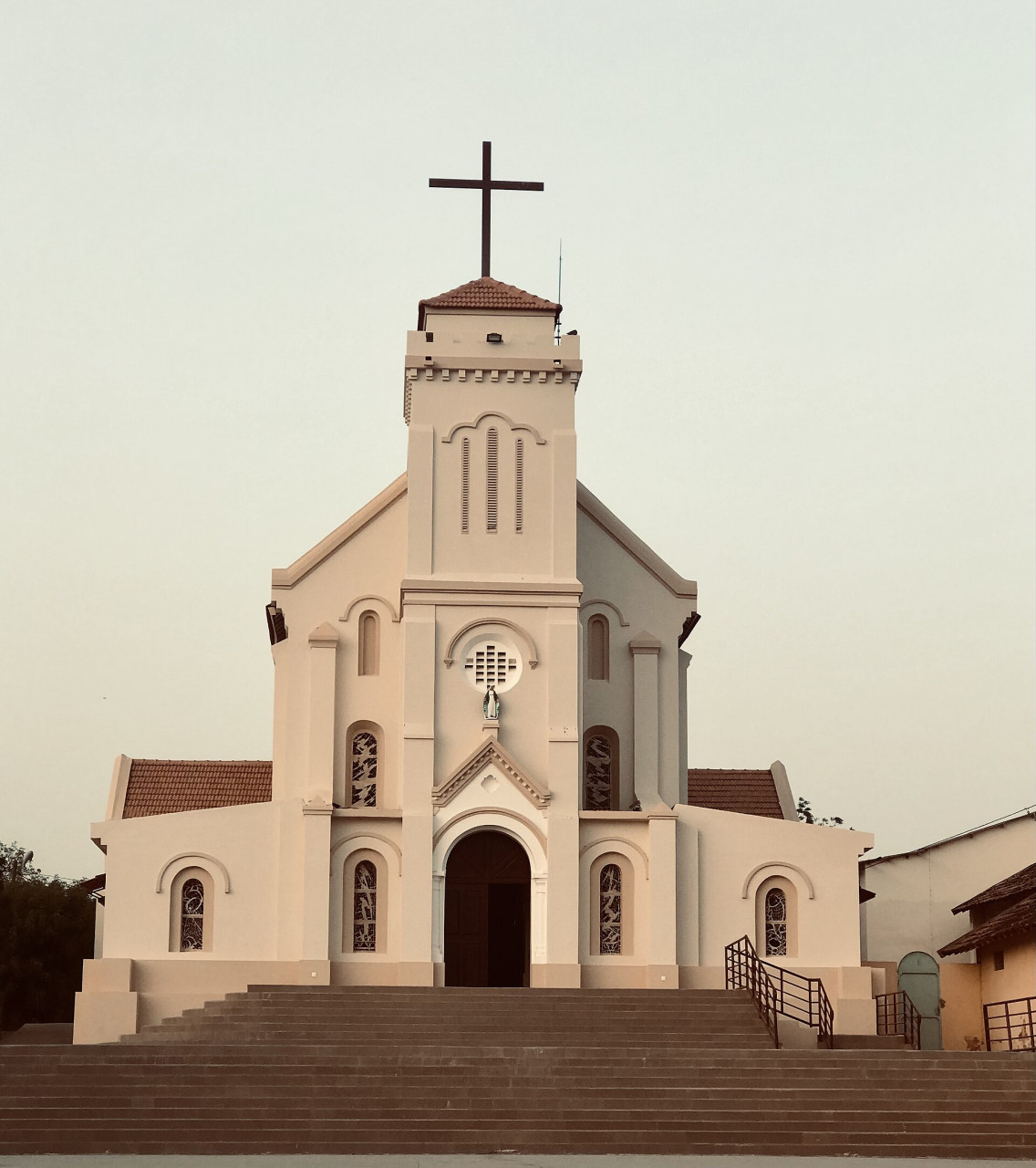 basiliquemineurdepopenguinevuedelexterieur