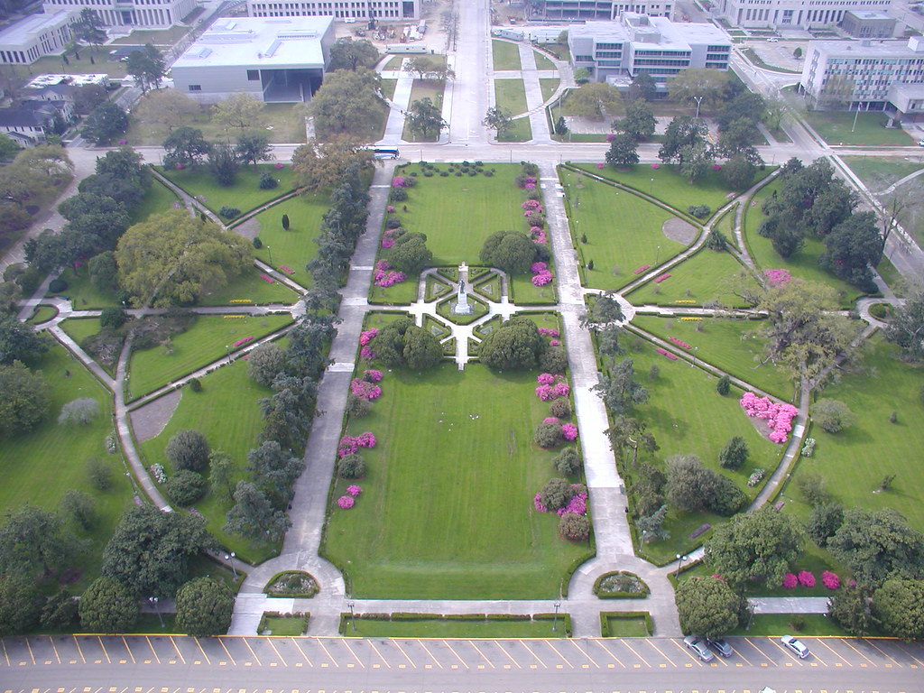 baton rouge capitol gardens