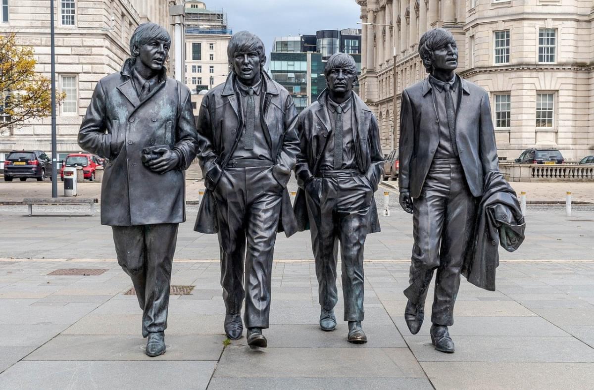 beatles statua lennon mccartney