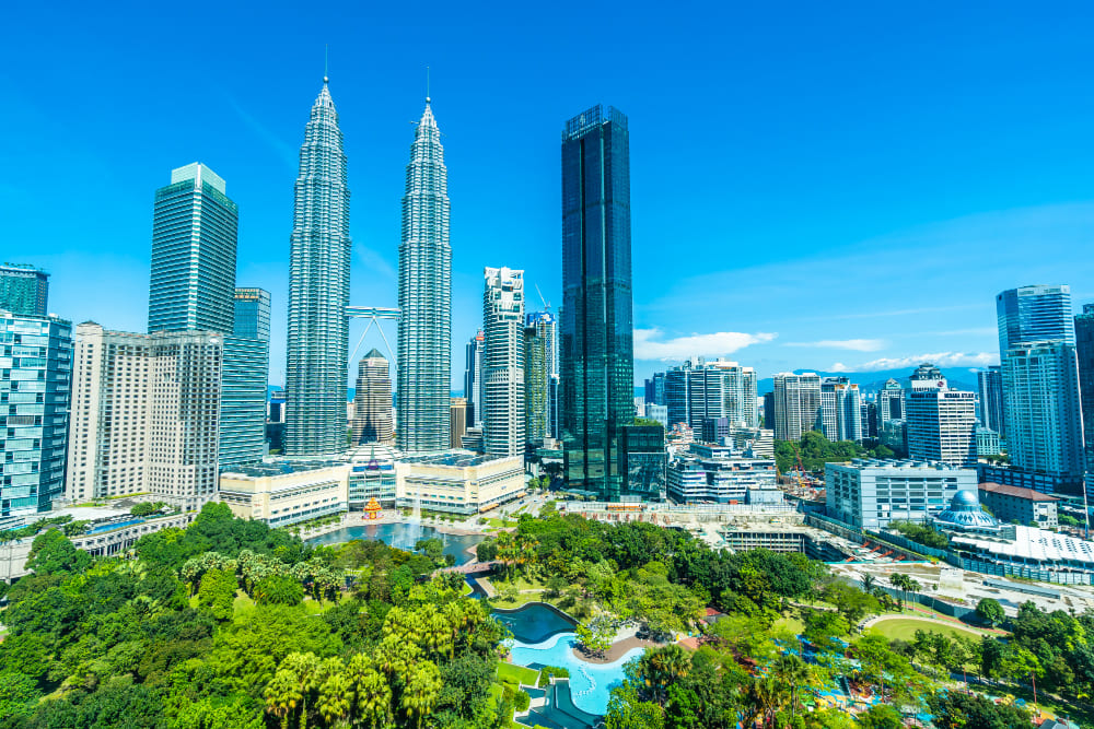 bella architettura che costruisce esteriore nella citta di kuala lumpur in malesia