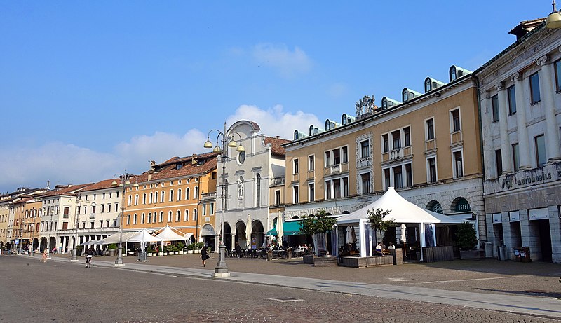 belluno piazza dei martiri