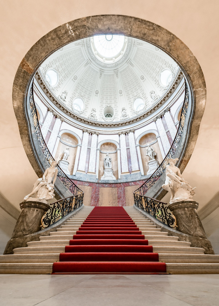 berlin bode museum kleinerkuppelsaal treppe 6985