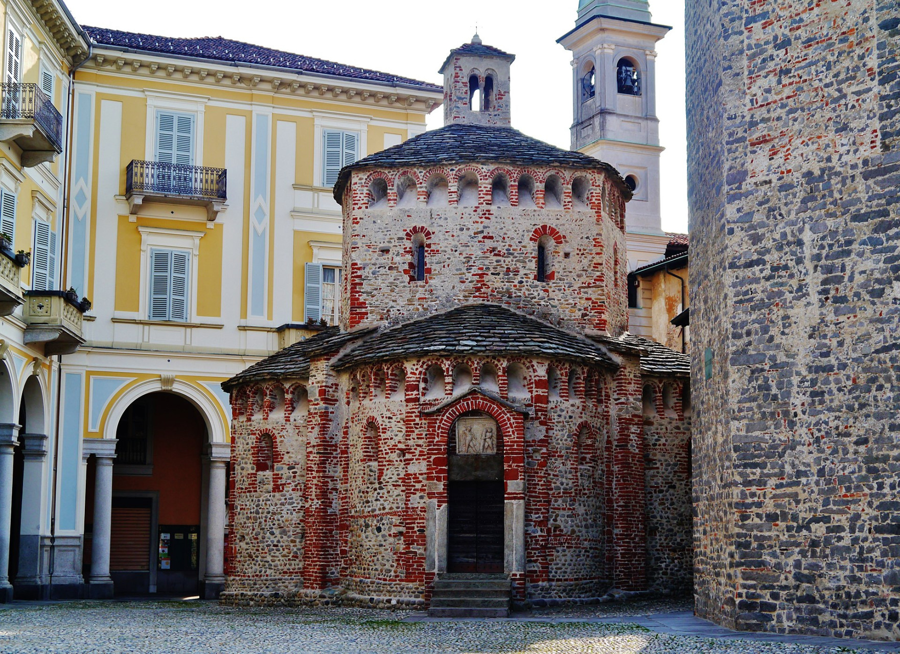 biella battistero di san giovanni 2