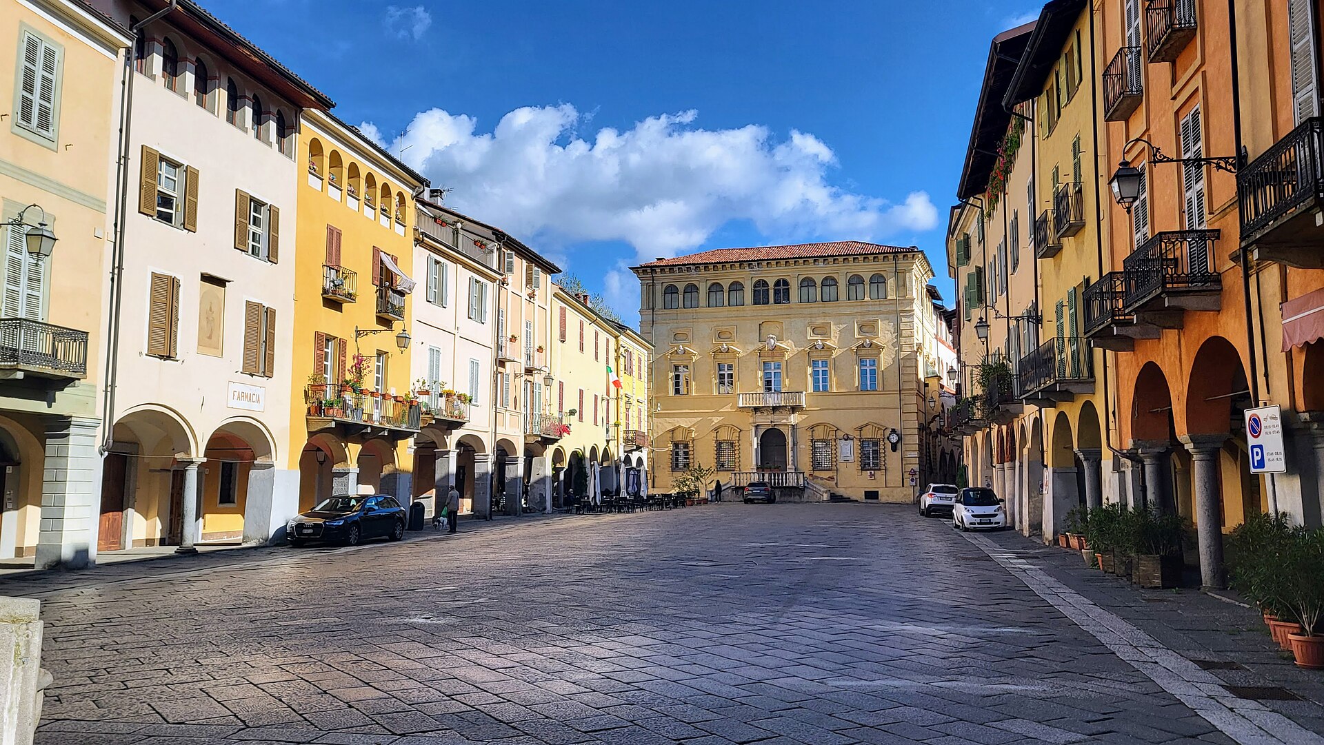 biella piazzo piazza della cisterna2023