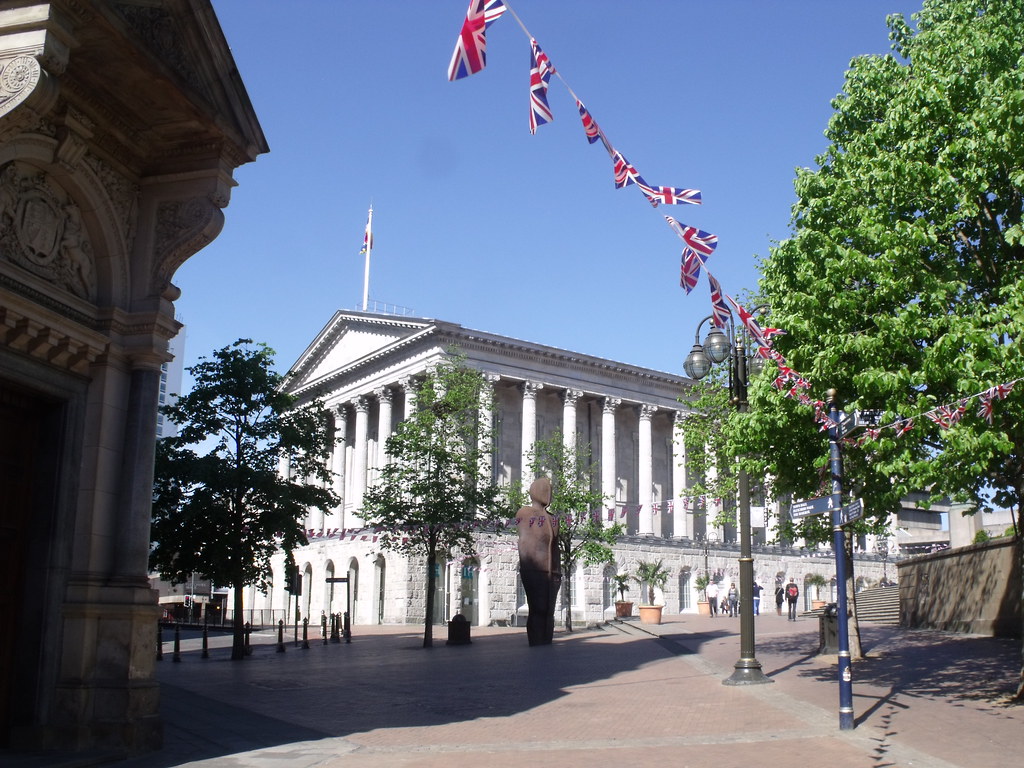 birmingham town hall victoria square
