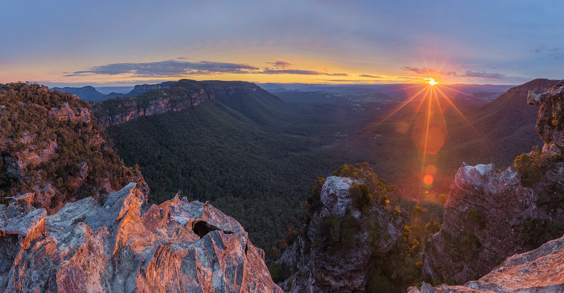 Veduta delle Three Sisters nelle Blue Mountains vicino a Sydney