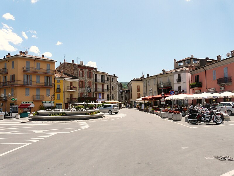 bobbio piazza 1