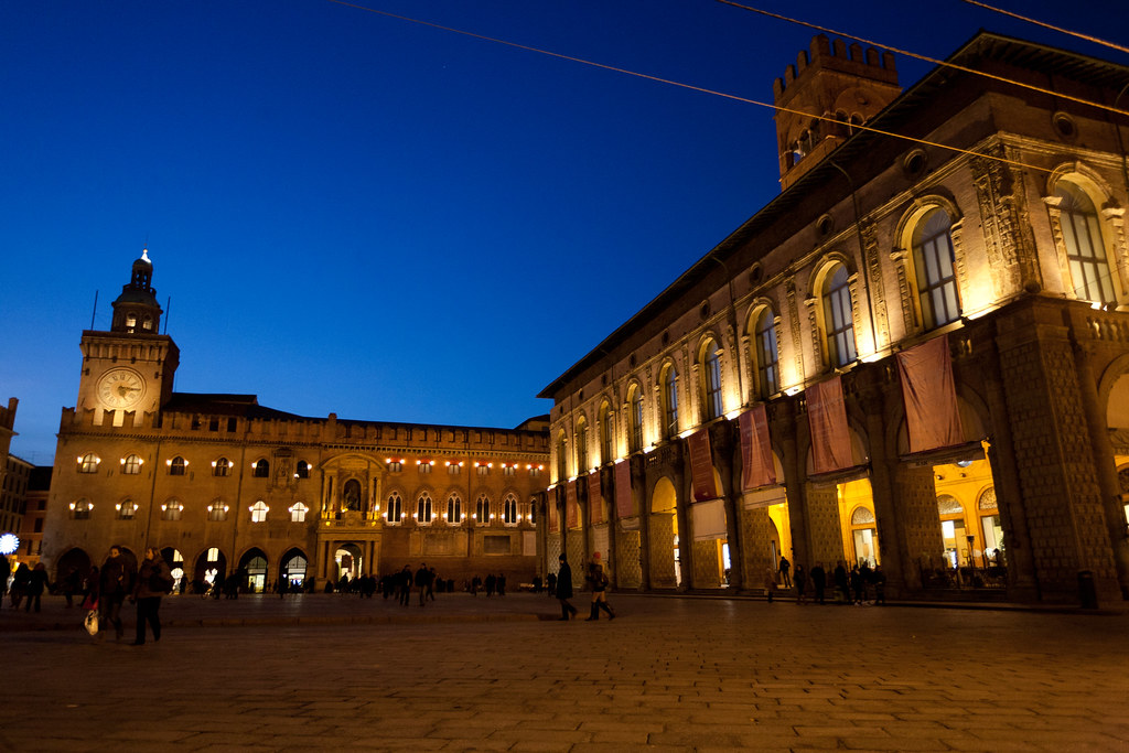 bologna piazza maggiore