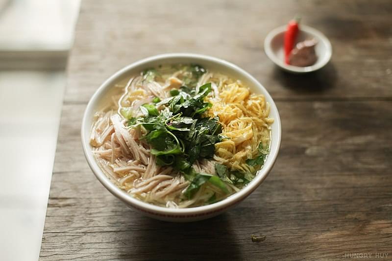 bowl of vietnamese soup with pork and egg